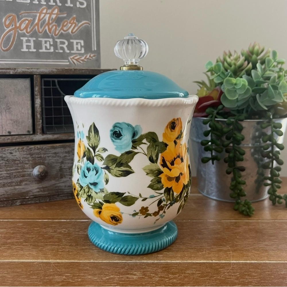 VHTF New Pioneer Woman Shadow Rose Canister